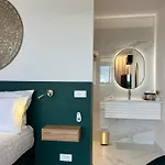 Le Domaine De La Vallee 4*