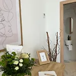 Le Domaine De La Vallee Bed & Breakfast