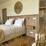 Le Domaine De La Vallee Bed & Breakfast 4*