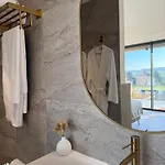 Le Domaine De La Vallee Bed & Breakfast 4*