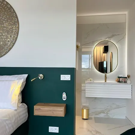 Le Domaine De La Vallee 4*