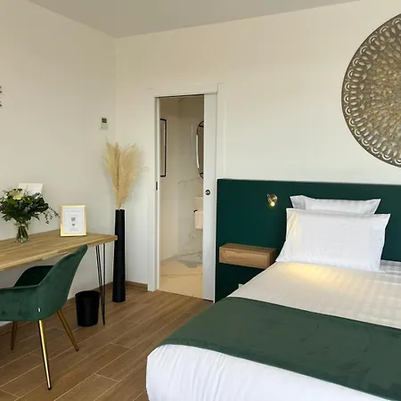 Le Domaine De La Vallee B&B