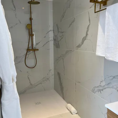 B&B Le Domaine De La Vallee 버넌