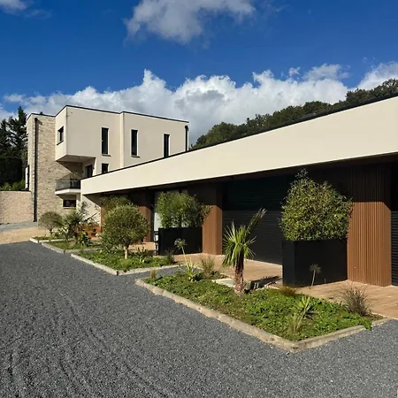 Le Domaine De La Vallee B&B